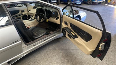 Lot 573 - 1988 LOTUS ESPRIT TURBO