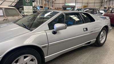 Lot 573 - 1988 LOTUS ESPRIT TURBO