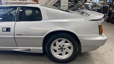 Lot 573 - 1988 LOTUS ESPRIT TURBO