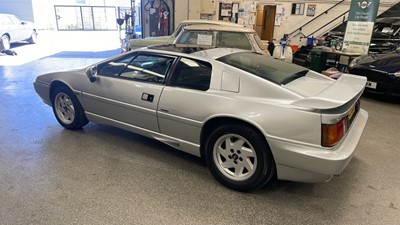 Lot 573 - 1988 LOTUS ESPRIT TURBO