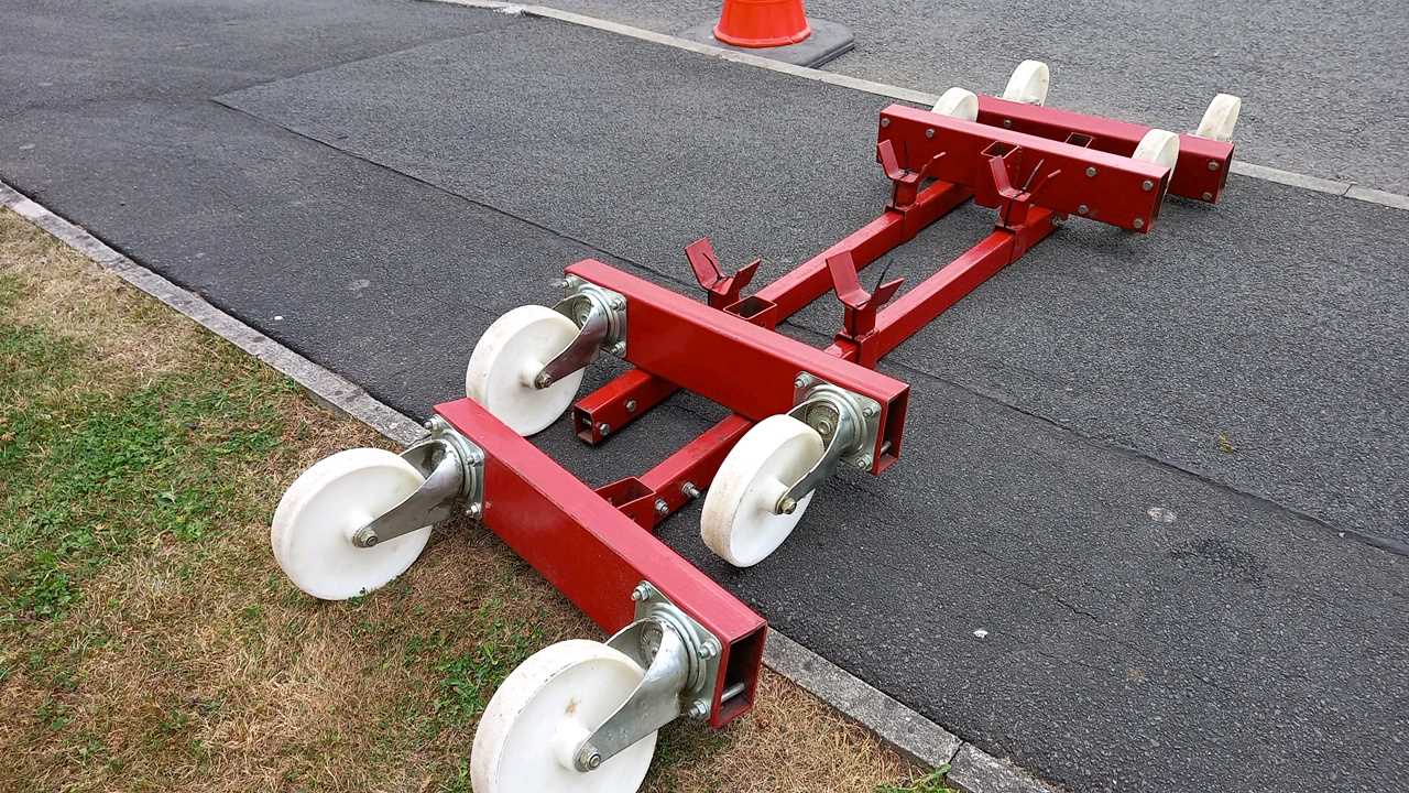 Lot 531 - VEHICLE BODY DOLLY x2