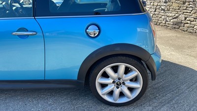 Lot 365 - 2003 MINI COOPER S