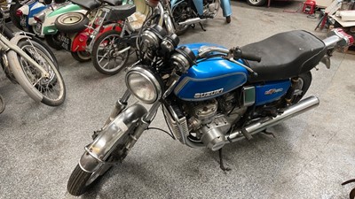 Lot 304 - 1974 SUZUKI GT750