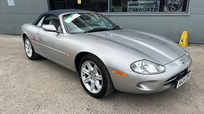 Lot 348 - 1998 JAGUAR XK8