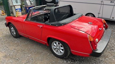 Lot 424 - 1975 MG MIDGET 1500