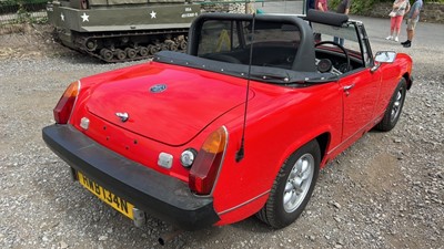 Lot 424 - 1975 MG MIDGET 1500