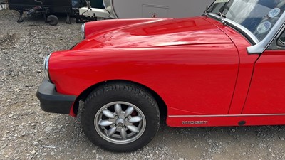 Lot 424 - 1975 MG MIDGET 1500