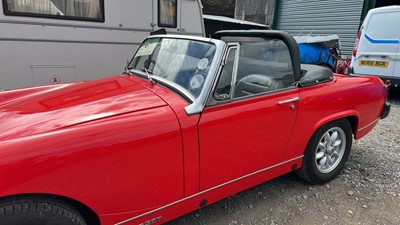 Lot 424 - 1975 MG MIDGET 1500