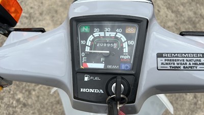 Lot 502 - 1991 HONDA C90