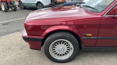 Lot 530 - 1992 BMW 325I CABRIOLET