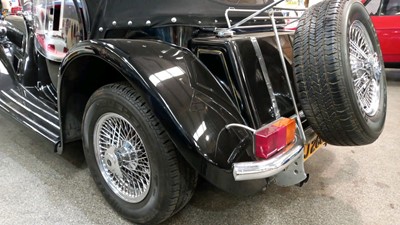 Lot 553 - 1975 PANTHER