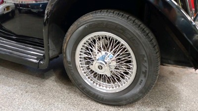 Lot 553 - 1975 PANTHER