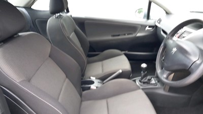 Lot 550 - 2011 PEUGEOT 207 SPORT CC