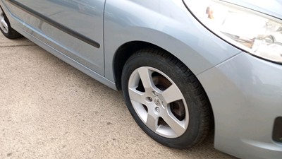 Lot 550 - 2011 PEUGEOT 207 SPORT CC