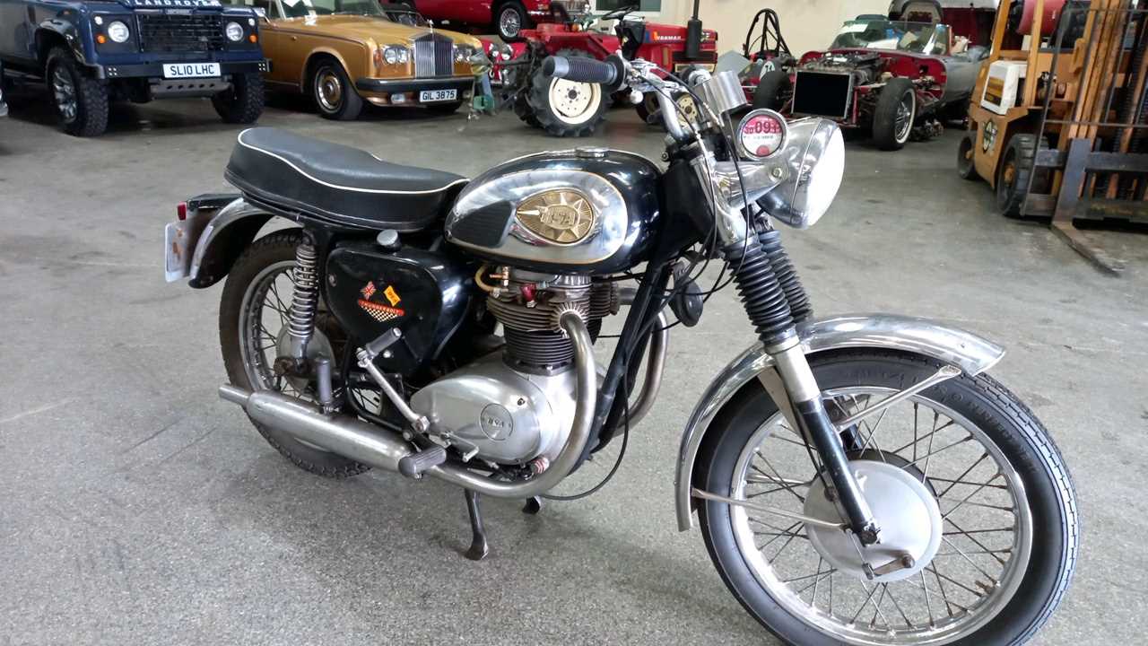 Lot 574 - 1963 BSA A65