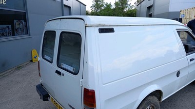 Lot 603 - 2000 ROVER MAESTRO VAN