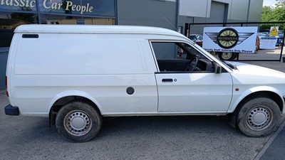 Lot 603 - 2000 ROVER MAESTRO VAN