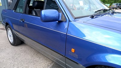 Lot 619 - 1990 FORD ESCORT XR3I CONVERTIBLE