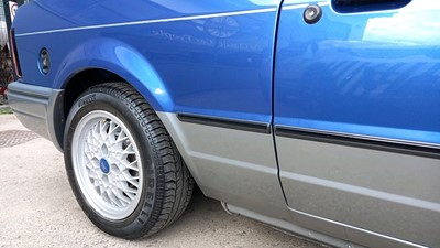 Lot 619 - 1990 FORD ESCORT XR3I CONVERTIBLE