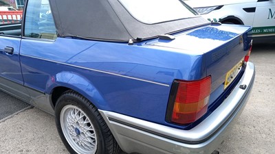 Lot 619 - 1990 FORD ESCORT XR3I CONVERTIBLE