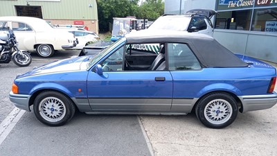 Lot 619 - 1990 FORD ESCORT XR3I CONVERTIBLE