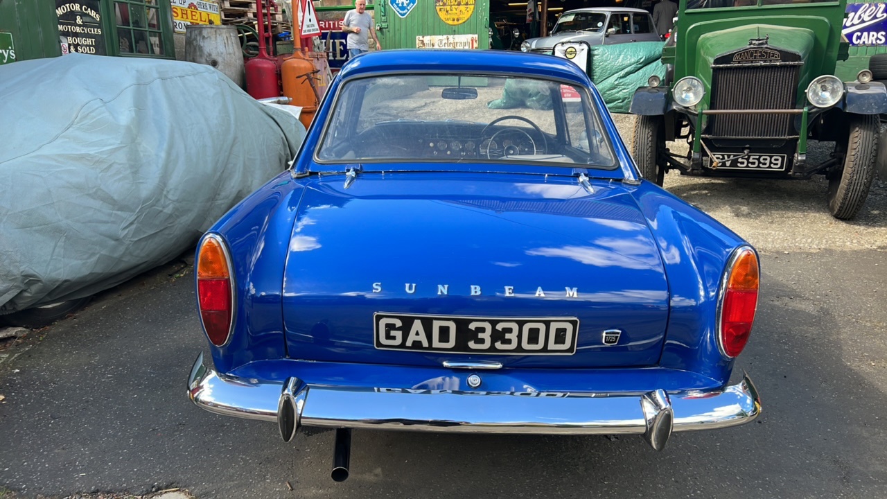 Lot 642 1966 SUNBEAM ALPINE