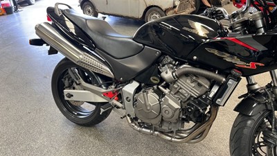 Lot 650 - 2000 HONDA CB600 F2-Y