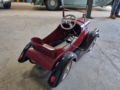 Lot 283 - BUICK PEDAL CAR