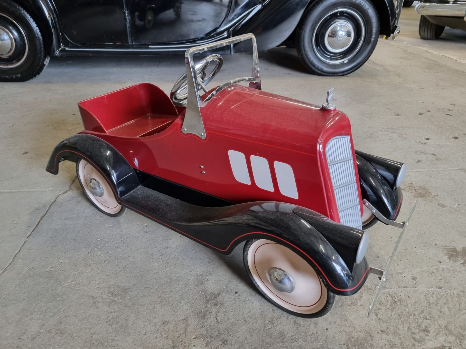 Lot 283 BUICK PEDAL CAR
