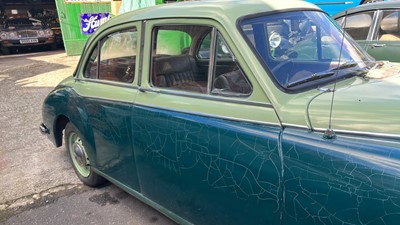 Lot 309 - 1958 MG MAGNETTE