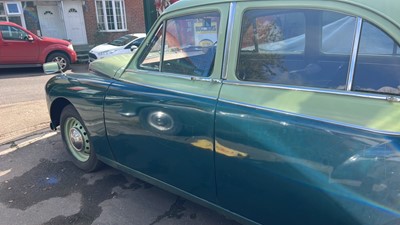 Lot 309 - 1958 MG MAGNETTE