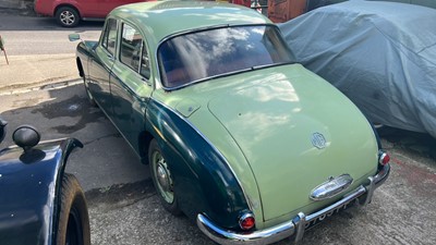 Lot 309 - 1958 MG MAGNETTE