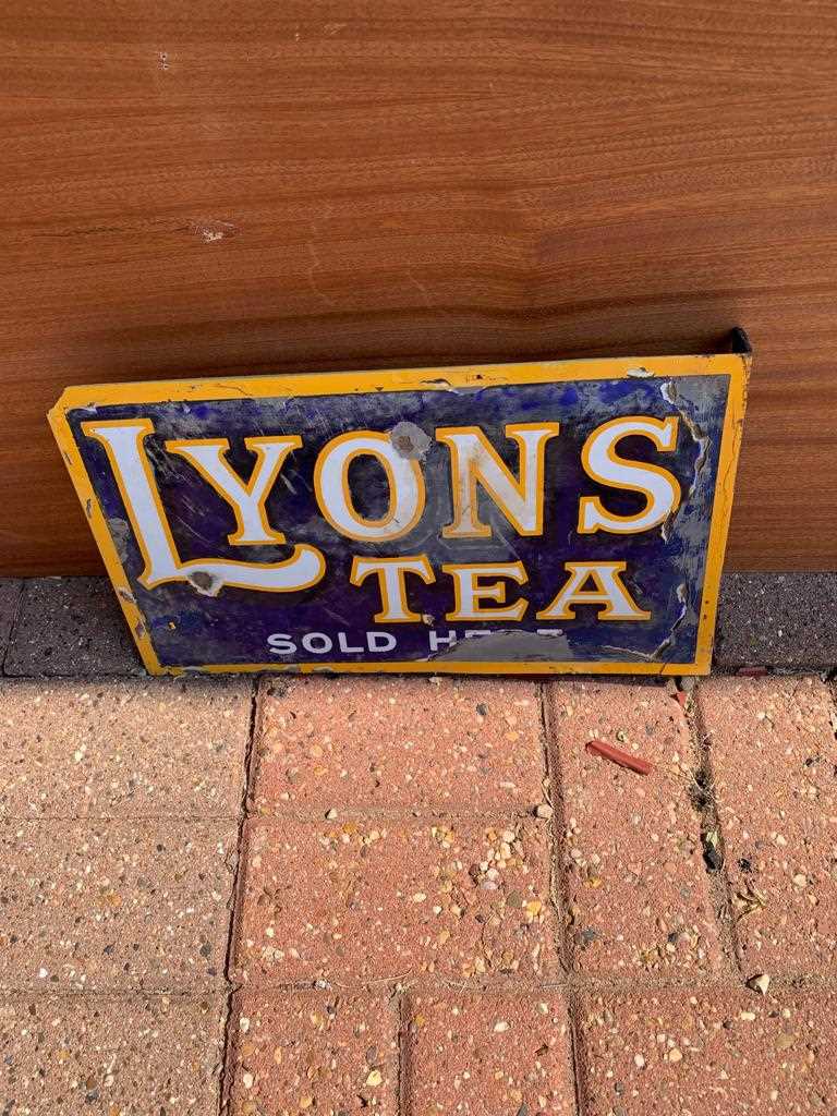 Lot 25 - LYONS TEA ENAMEL SIGN