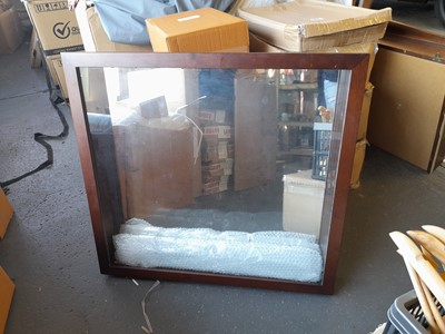 Lot 466 - MIRRORED DISPLAY CABINET WITH SHELVES