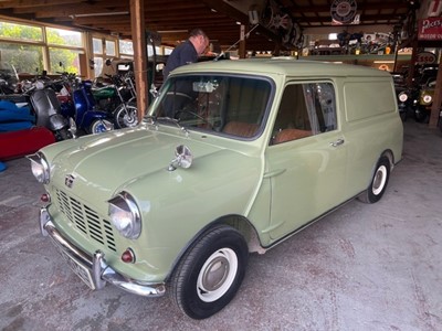 Lot 673 - 1967 AUSTIN MINI VAN