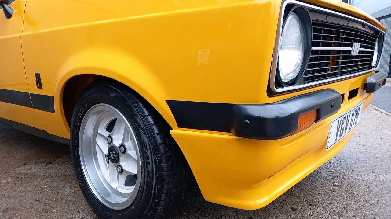 Lot 50 - 1976 FORD ESCORT RS 2000