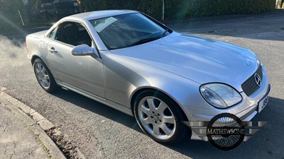 Lot 142 - 2001 MERCEDES SLK 320