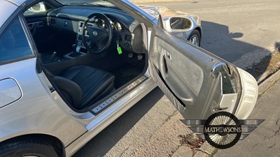 Lot 142 - 2001 MERCEDES SLK 320