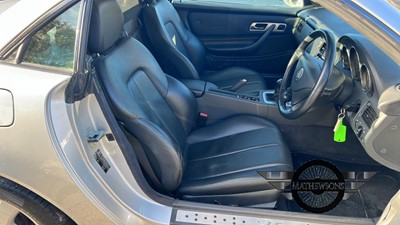Lot 142 - 2001 MERCEDES SLK 320