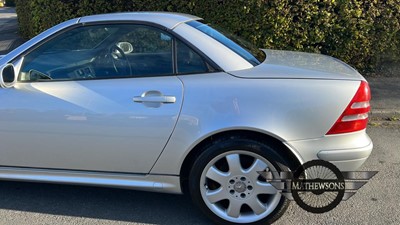 Lot 142 - 2001 MERCEDES SLK 320
