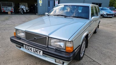 Lot 134 - 1987 VOLVO 760 GLE AUTO