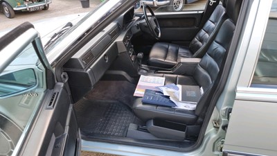 Lot 134 - 1987 VOLVO 760 GLE AUTO