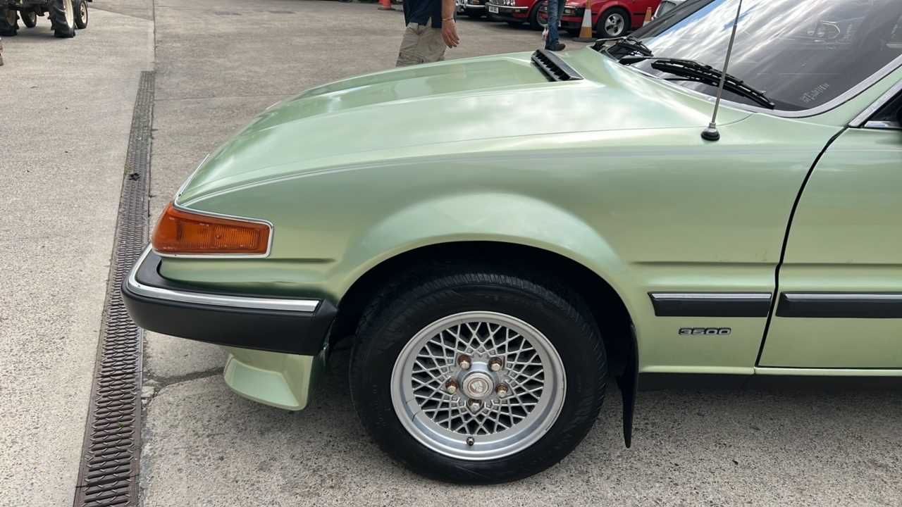 Sd1 Window Lot 12 - 1983 ROVER SD1