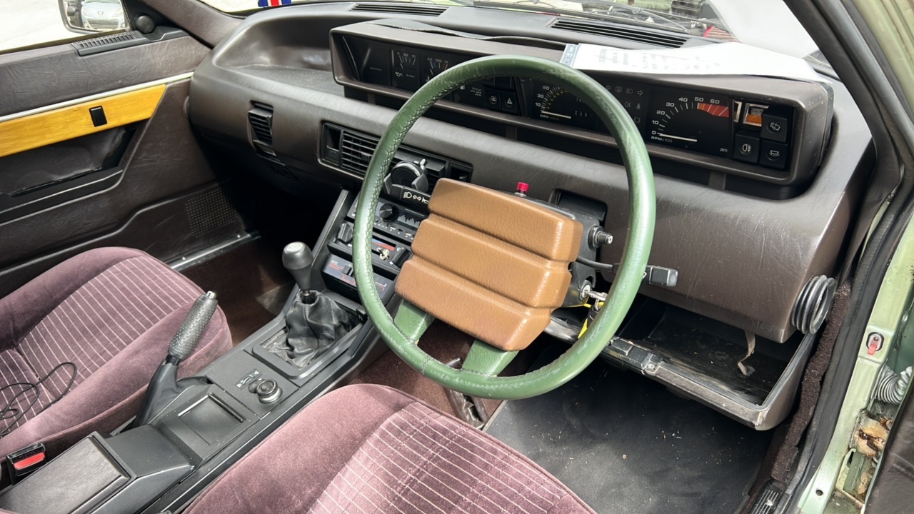 Lot 12 - 1983 ROVER SD1