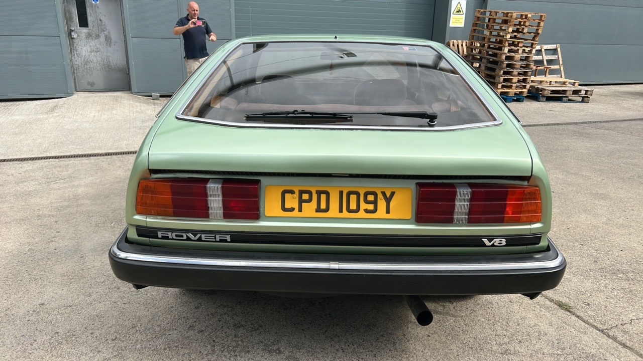 Sd1 Window Lot 12 - 1983 ROVER SD1
