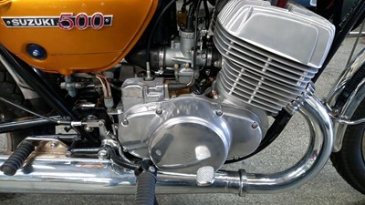 Lot 358 - 1970 SUZUKI T500