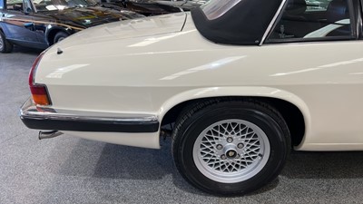 Lot 380 - 1986 JAGUAR XJ-SC V12 AUTO