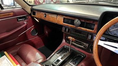 Lot 380 - 1986 JAGUAR XJ-SC V12 AUTO