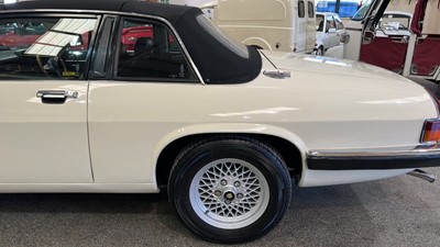 Lot 380 - 1986 JAGUAR XJ-SC V12 AUTO