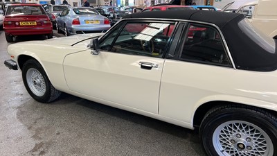 Lot 380 - 1986 JAGUAR XJ-SC V12 AUTO